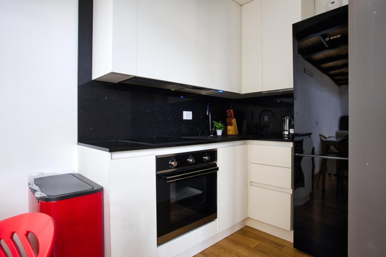 Joivy Charismatic 1-Bed Flat With Parking Apartman Milánó Kültér fotó