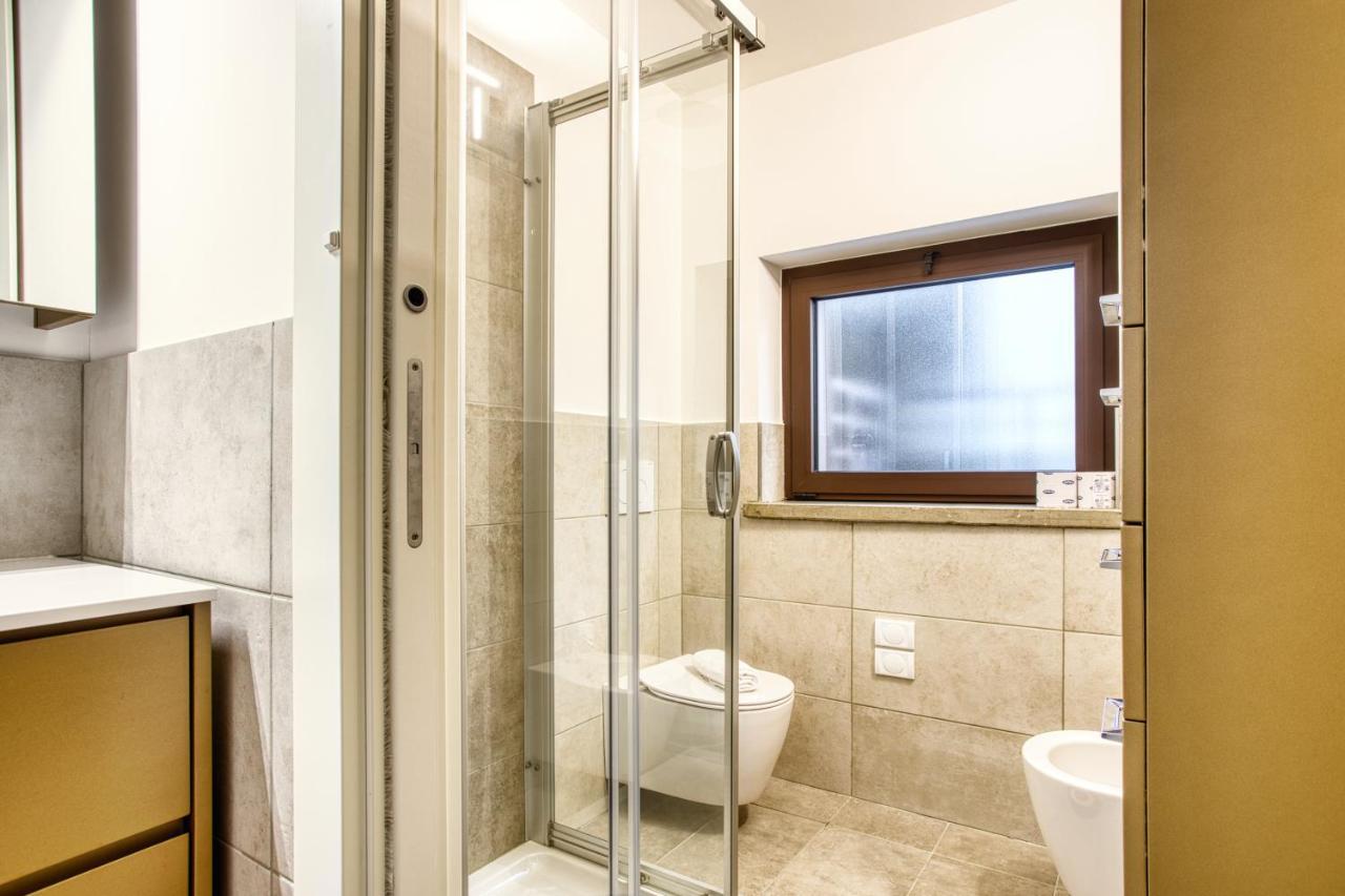 Joivy Charismatic 1-Bed Flat With Parking Apartman Milánó Kültér fotó