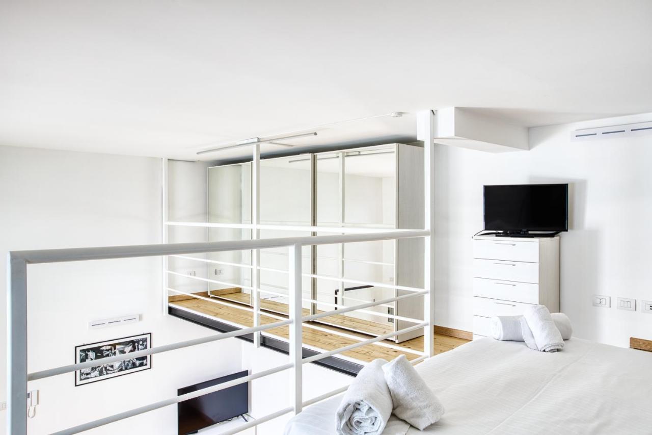 Joivy Charismatic 1-Bed Flat With Parking Apartman Milánó Kültér fotó